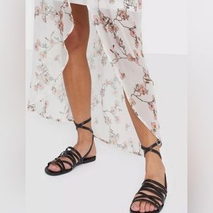 New in Box Vagabond black leather Tia gladiator sandals
